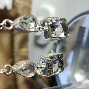 White QUARTZ EARRINGS